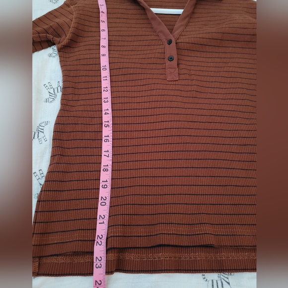 In Loom long sleeves top in rusty brown with blue stripes size small - Picture 4 of 9